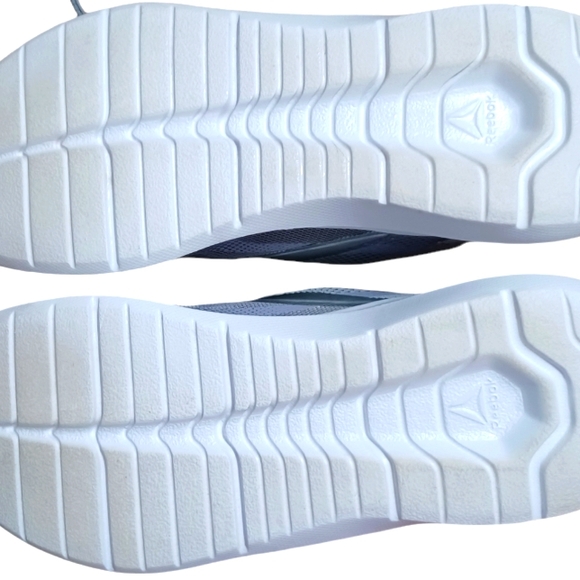 New Reebok Sneakers - Picture 3 of 6